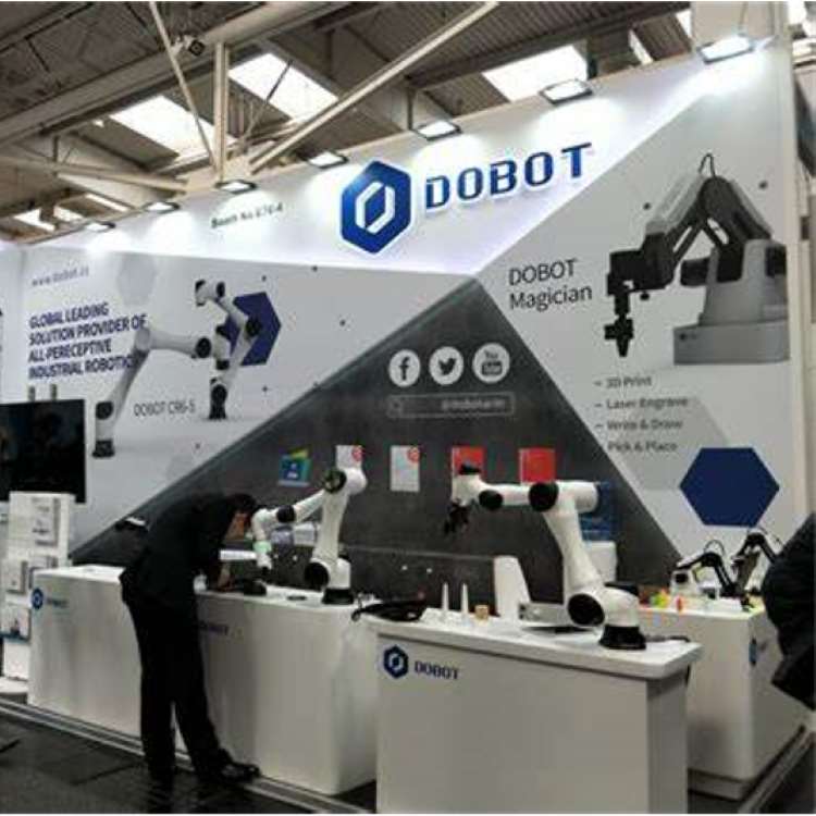 Robotic Arm 6 Axis CR5 Cobot Robot China Used For Semiconductor Loading And Unloading As Cobot