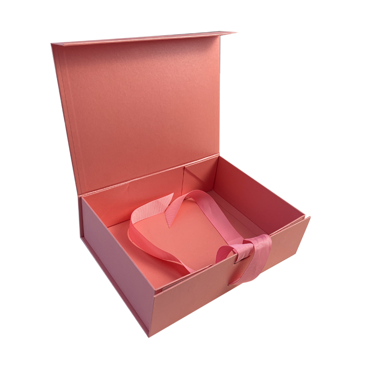 Pink Sturdy Paper Magnetic Cardboard Gift Boxes Recycled Keepsake With Ribbon