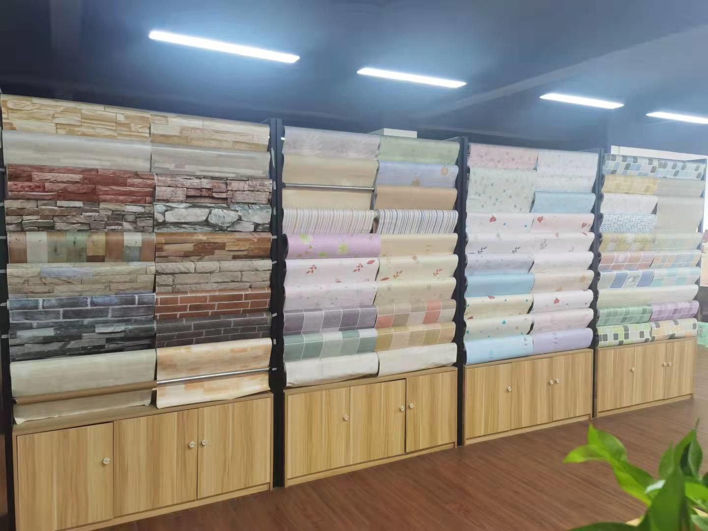 Unbroken Peel And Stick Privacy Film PET Self Adhesive Mirror Wallpaper Moisture Proof