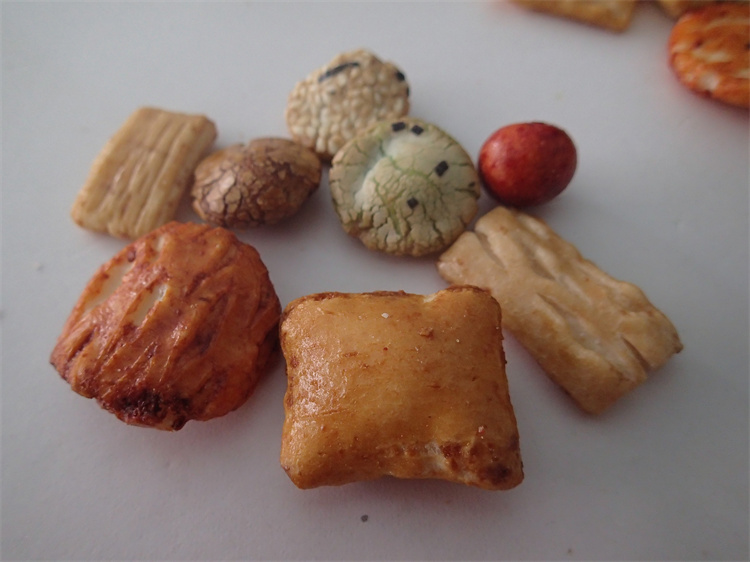 Japanese Wholesale Food Healthy Grain Snacks Mixed Rice Cracker&Peanuts Snack