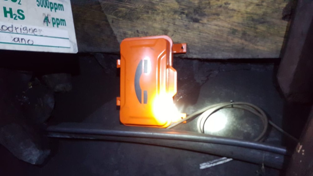 Orange Color Explosion Proof Telephone , Flameproof Outdoor Analog Phone For Marine