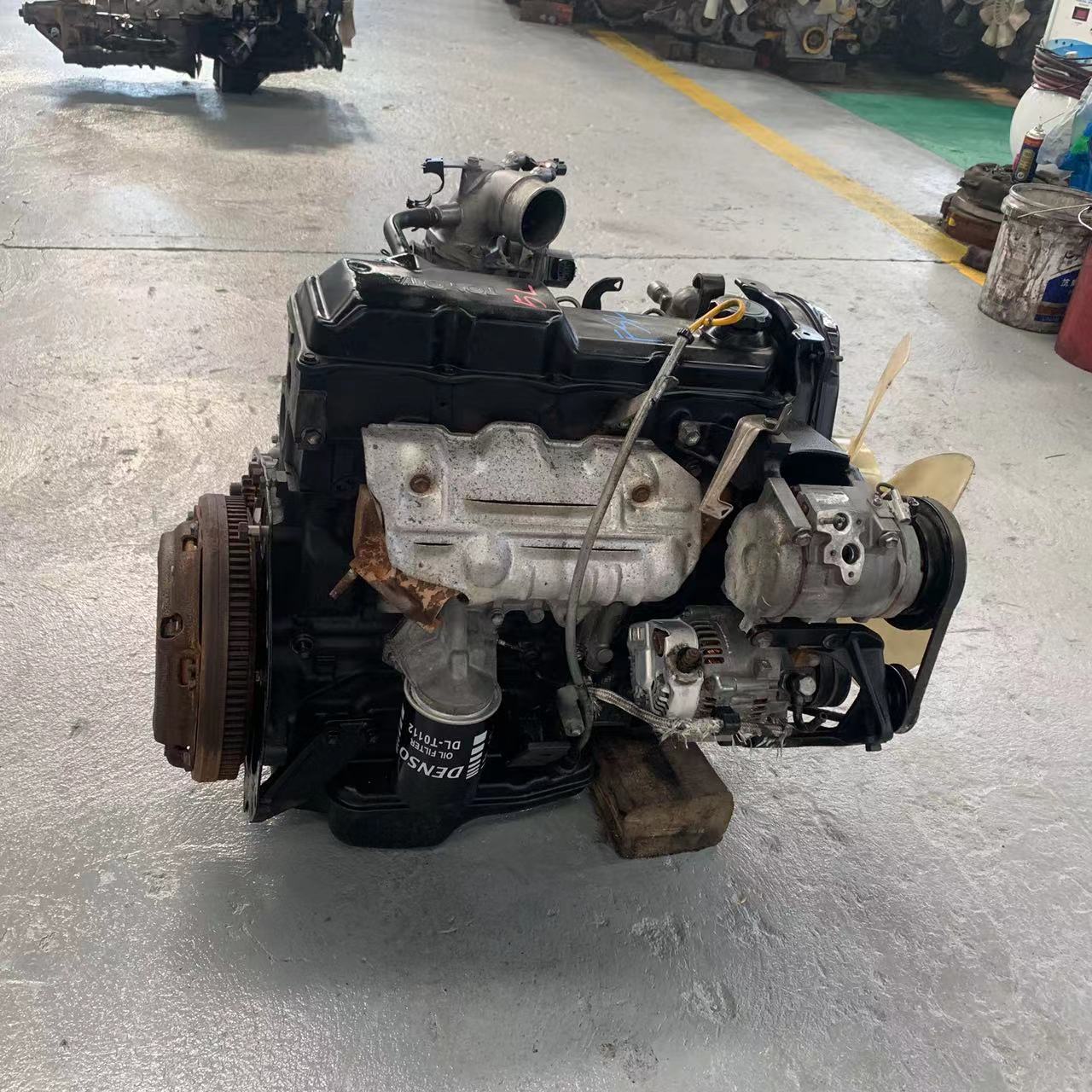 2.8 Displacement Toyo Used Diesel Engine 5L-D-MAX Adequate Inventory Car Engine Parts