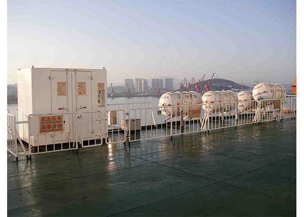 CCS, EC, DNV-GL Approved SOLAS 150-600 Persons Inclined Marine Evacuation System