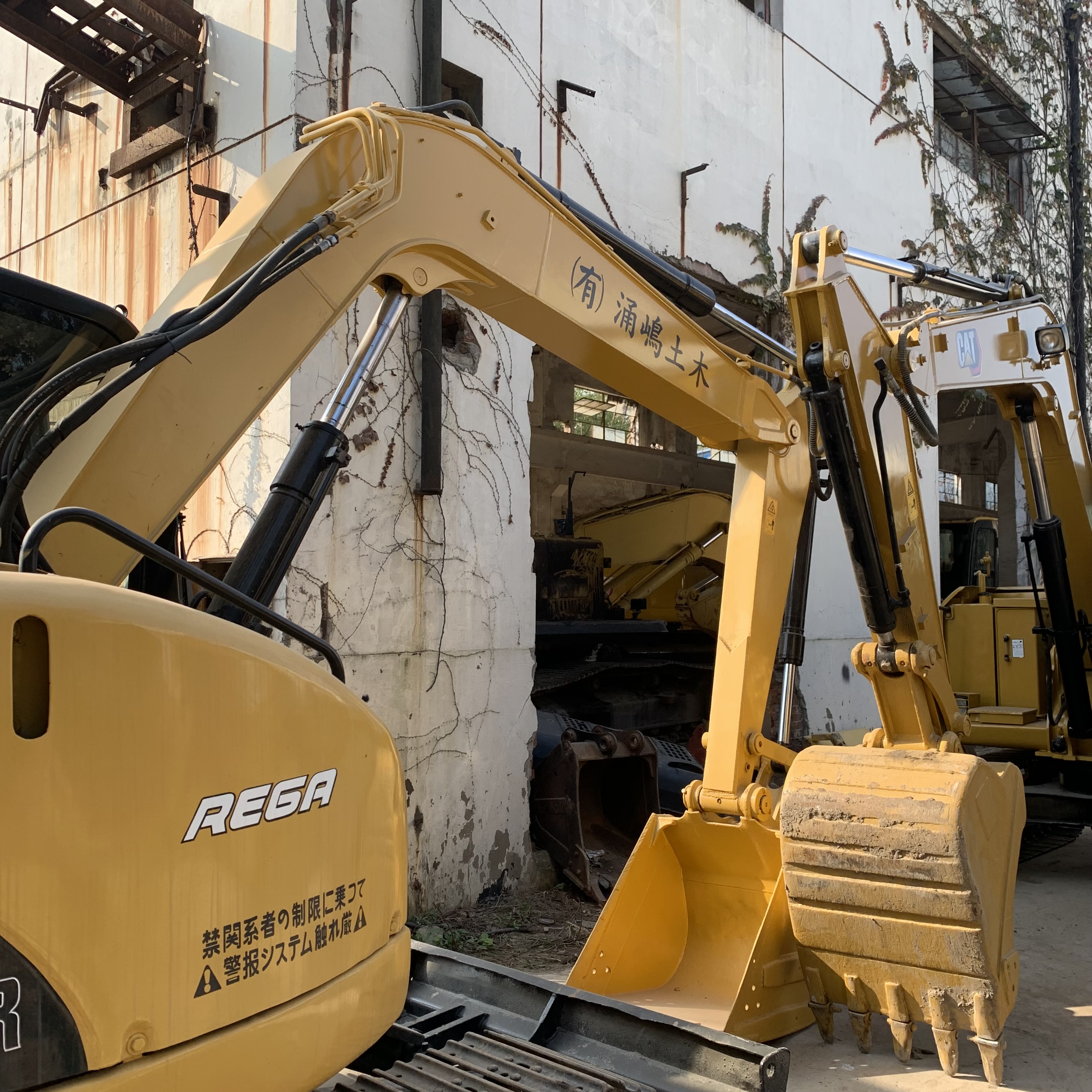 CAT 308CCR 8TON Mini Excavators Second Hand Caterpillar Machine Weight 8000 KG