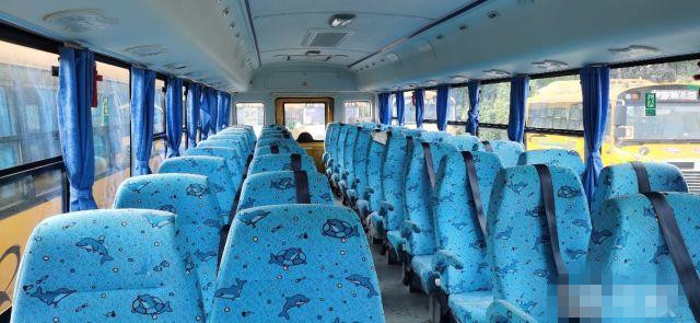 Used YUTONG Bus Used School Bus 7435x2270x2895mm Overall Dimension With Diesel Engine