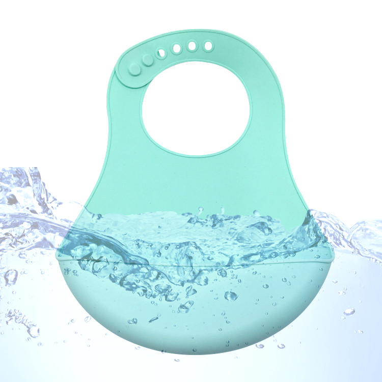 Eco - friendly silicone baby bibs Customized Logo Printed Waterproof Soft Feeding
