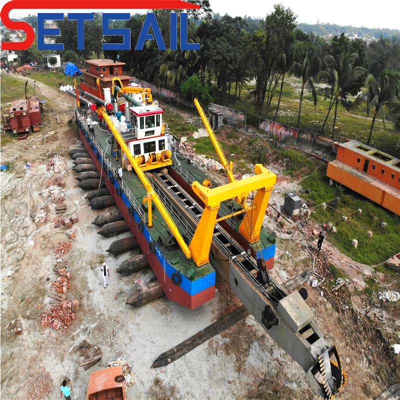 Marine steel Made Cutter Suction Ship with Anchor Boom