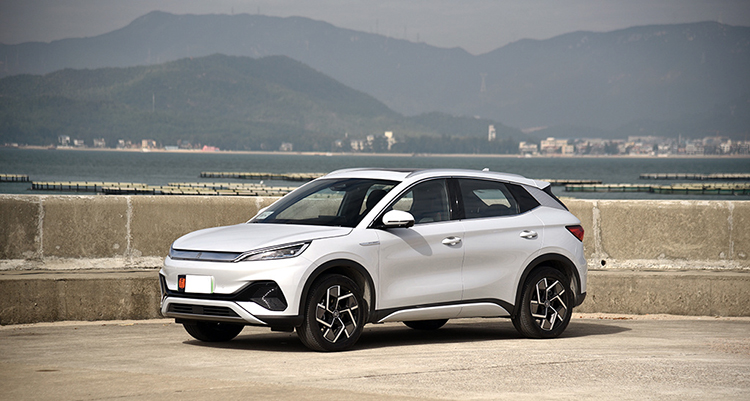 Byd Yuan Plus 2022 2023 Flagship Energy Vehicles FWD Drive Pure Electric Full Option Honor Auto Electrico Electric Car