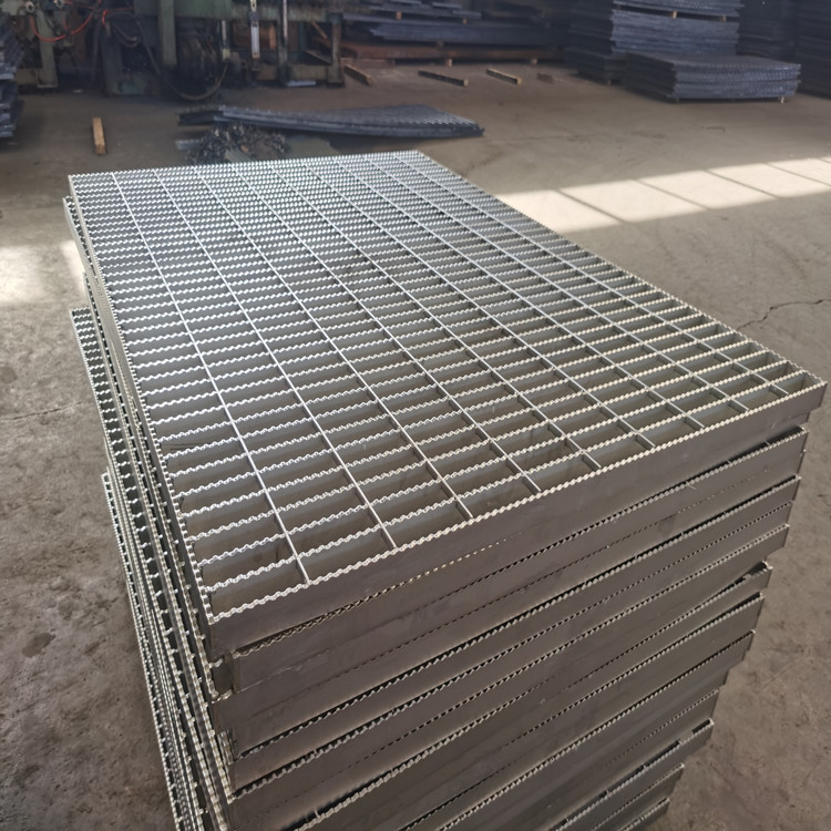 Customized Serrated Steel Grating Steel Bar Grating Galvanized Steel Grating