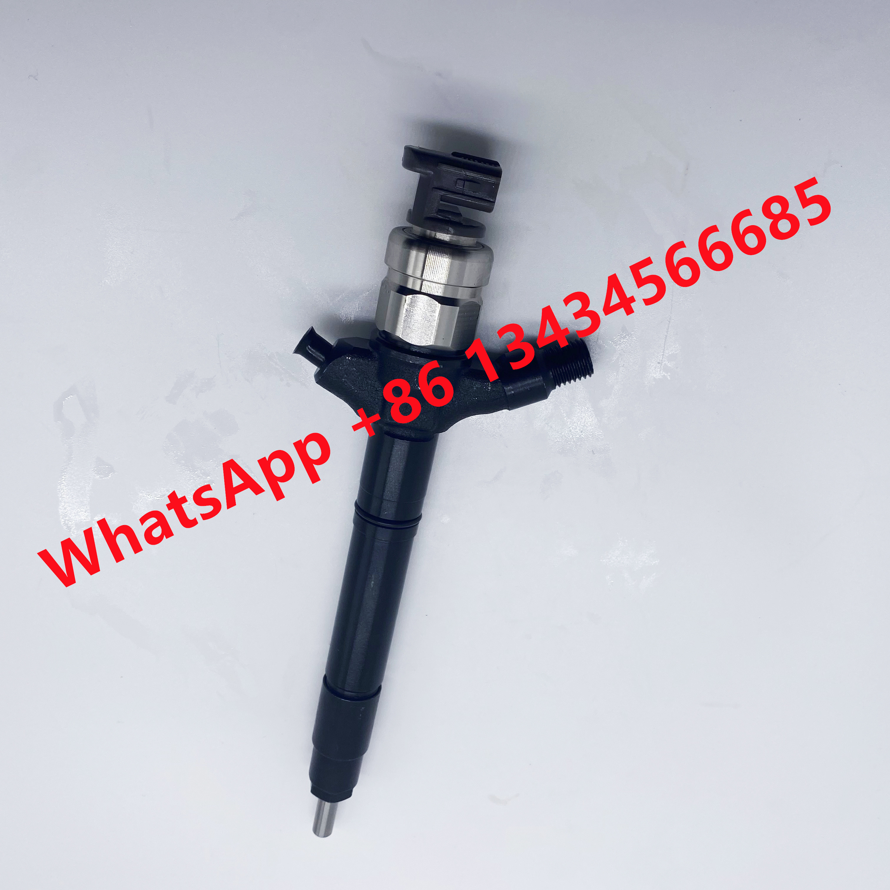 DENSO Common Rail Fuel Injector 295050-0740 for TOYOT 23670-30420