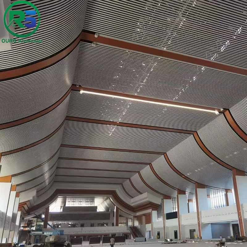 Metro Station Suspended Metal Ceiling Alum Linear Metal Open Linear Metal False Ceiling Tiles