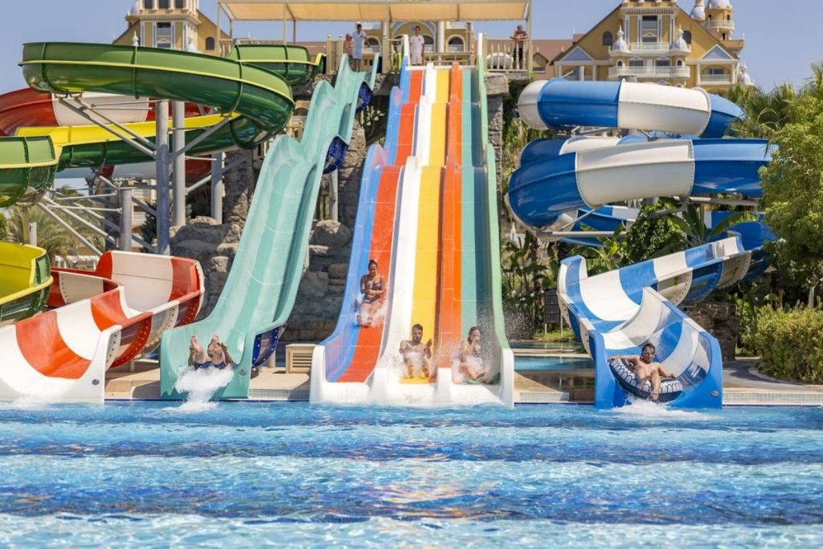 Outdoor Water World Park Swimming Pool Equipment Slides