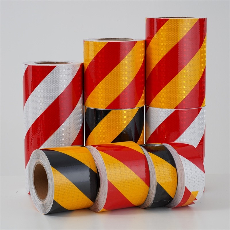 Strong Viscosity Arrow Reflective Warning Tape Yellow Red For Vehicles