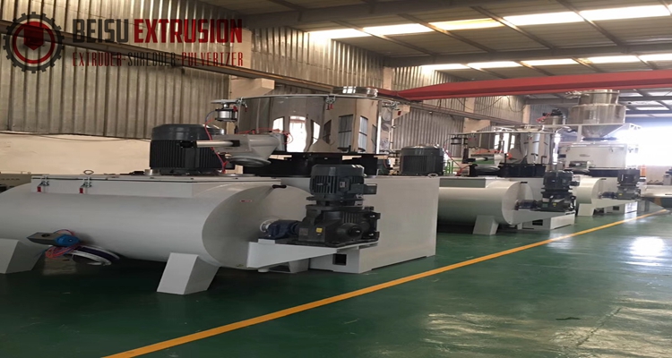800L High Speed Heating 1800kg/H Mixer Blade