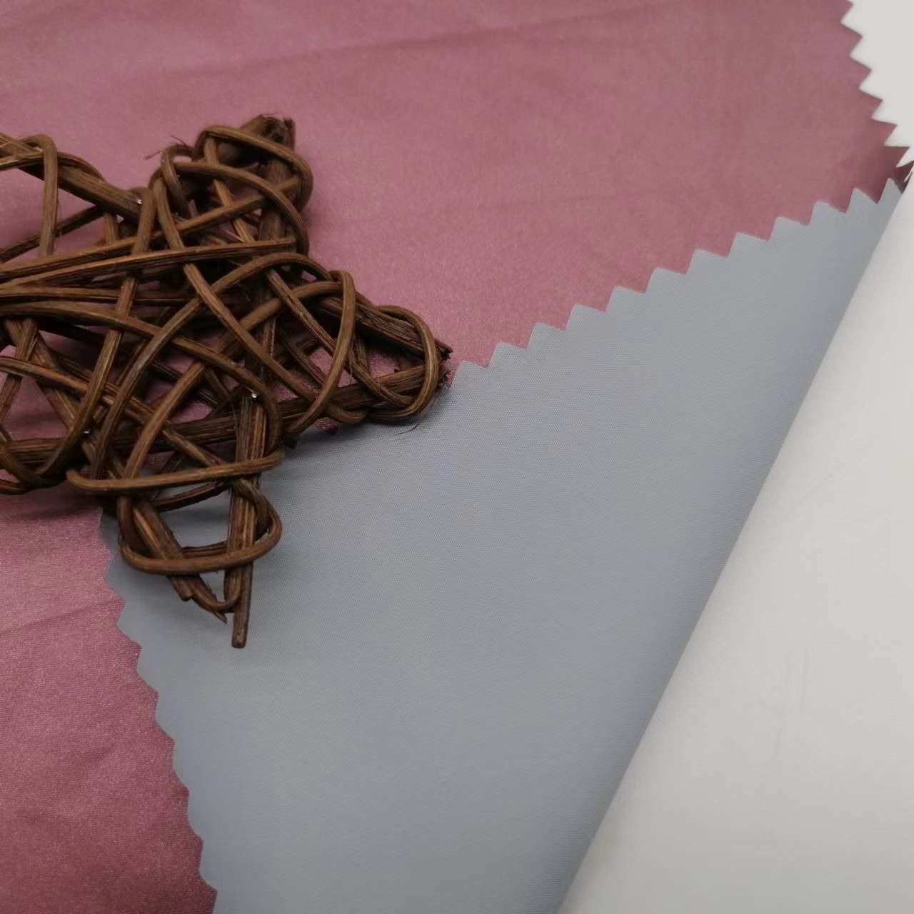 100% Nylon Taffeta Pu Coated Fabric 50Dx50D Waterproof Breathable