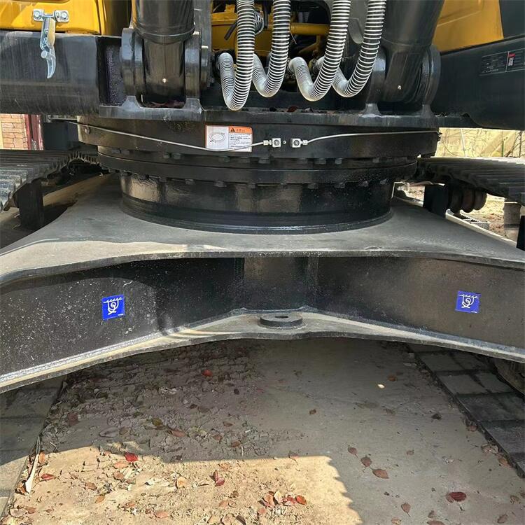 Second-Hand Sany 305 Excavator with Original Hydraulic Cylinder and 728 Working Hours