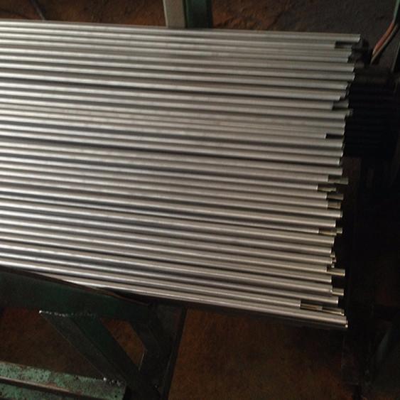 Mechanical Round Alloy Steel Tube , Hydraulic Seamless Steel Honed Tube