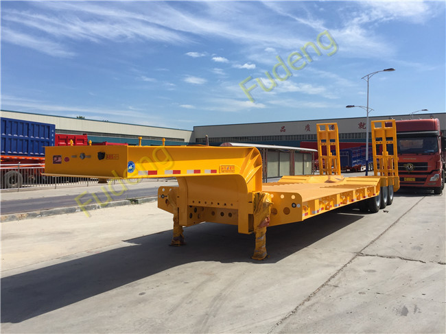 50-120T Low Bed Trailers , 50-120 T Q345B Steel Material Lowbed Semi Trailer