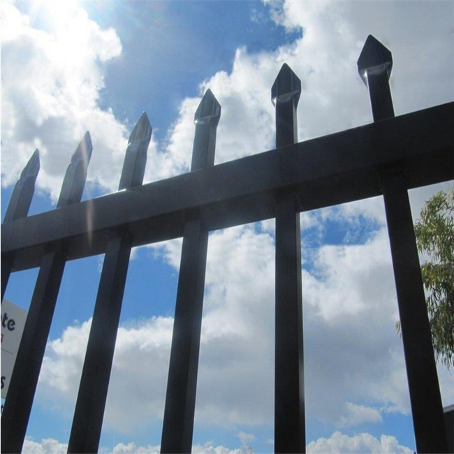 Black Spear Top 7ftx8ft Steel Tubular Fencing For Villas