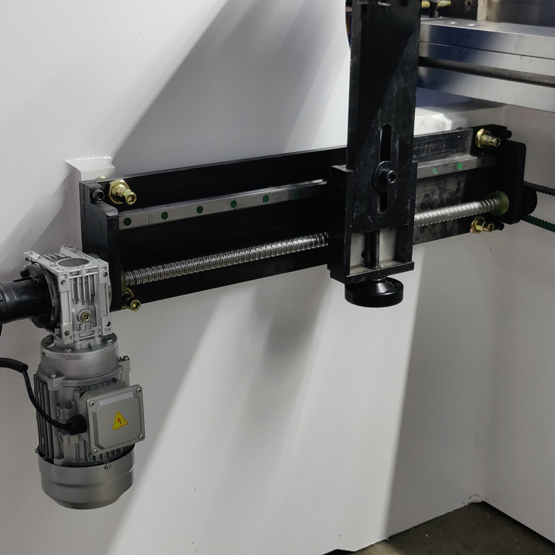 E21 Hydraulic Press Brakes With 12mm Carbon Steel / 6 Mm Stainless Steel Capacity