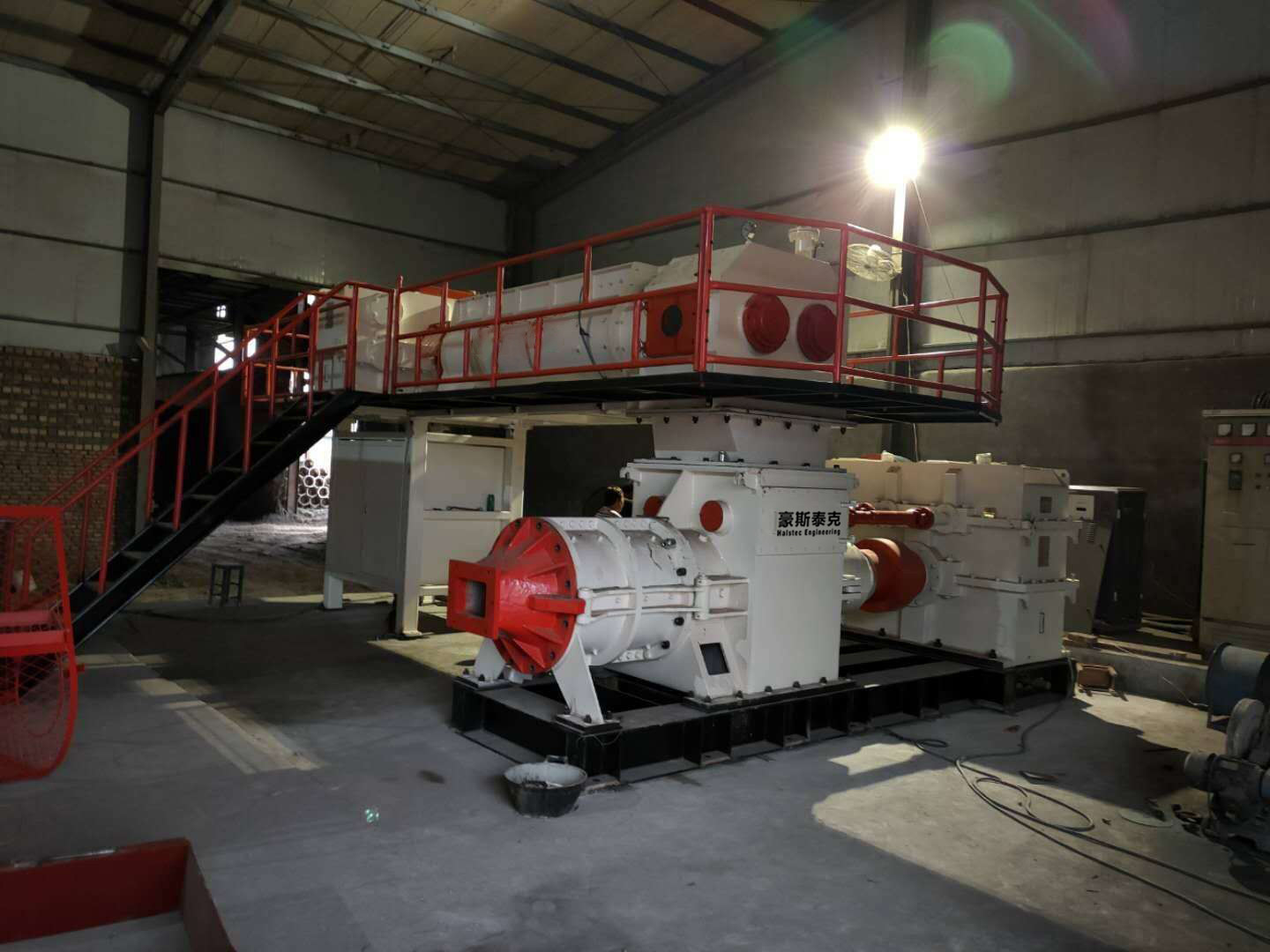 CE ISO Certified Brick Plant Machine Double Stage Vaccum Extruder for Fired Clay Brick Production