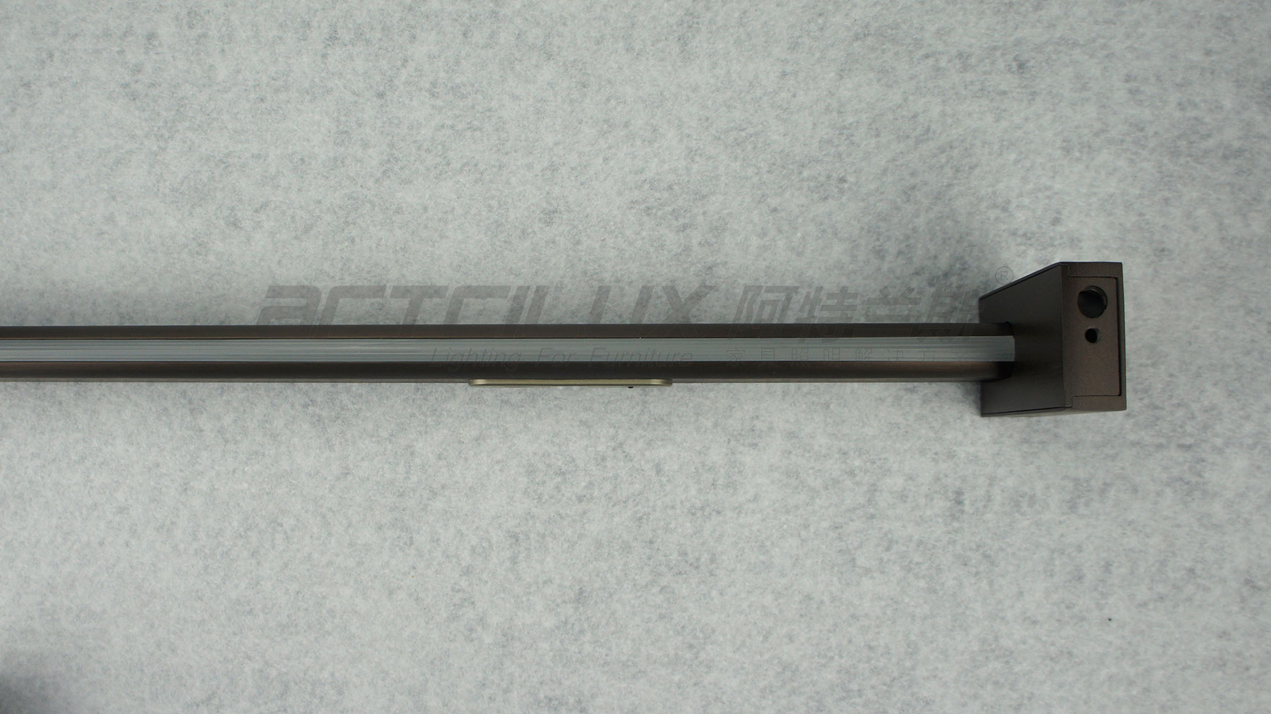 Motion Sensor Hanger Rod with LED Light 30° Beam Angle 400lm Flux A3176