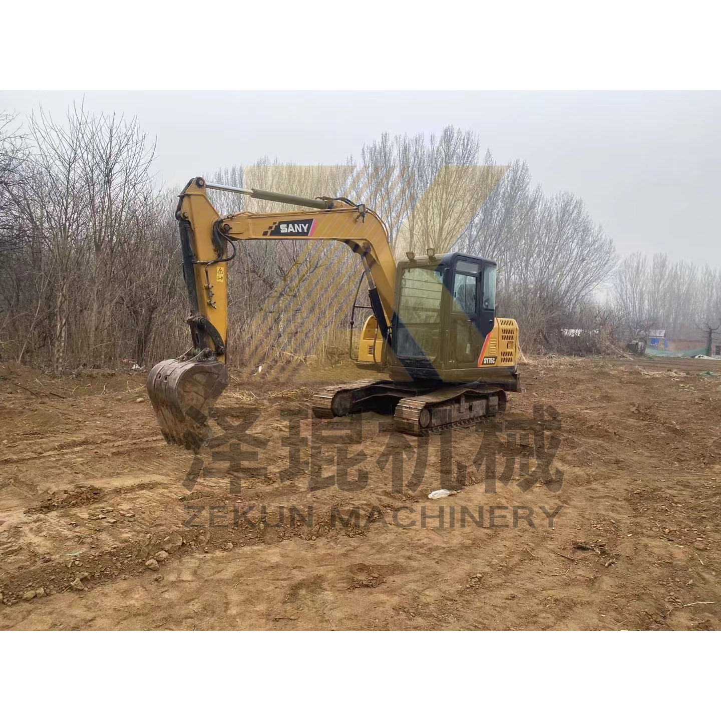 Used Sany SY75C Crawler Excavator in Shanghai with 55 KW Power and 7000 KG Weight