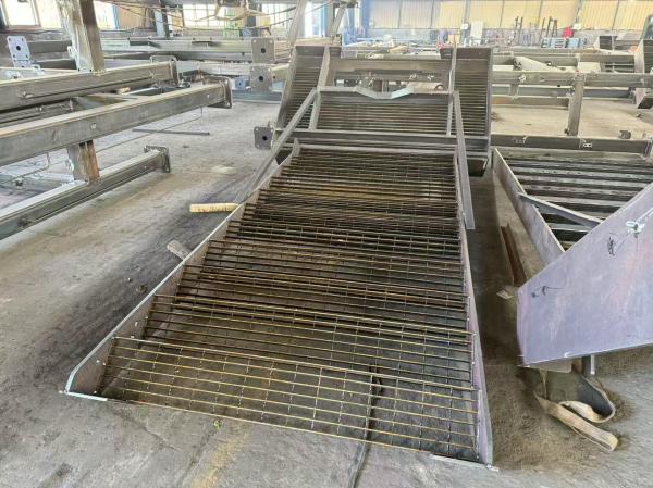 Industrial Grade Steel Outdoor Stairs Beautiful Durable Corrosion Resistant Safe