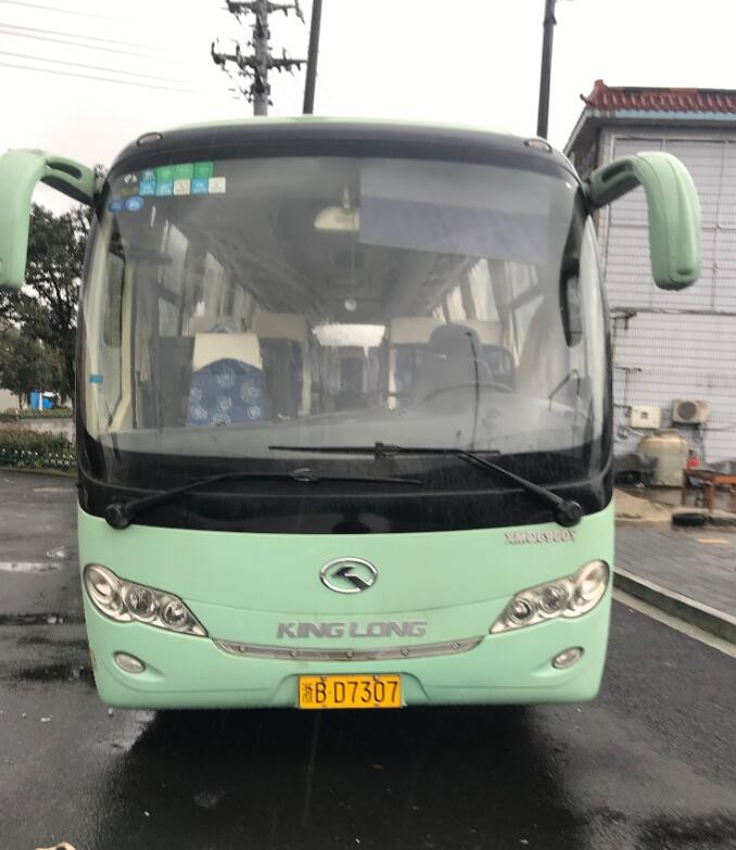 Used Tour Bus Kinglong XMQ6900 39 Seats Left Steering Single Door Steel Chassis Low Kilometer Used Passenger Bus