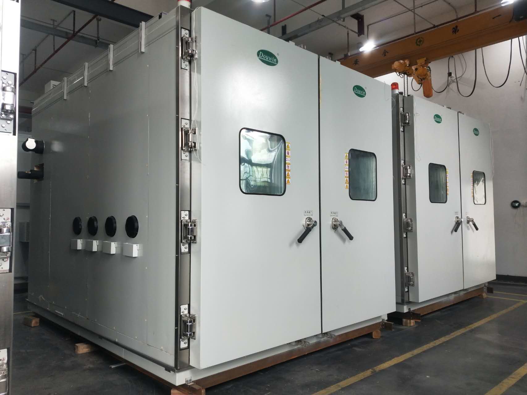 Customizable Walk In Environmental Chamber , 2880L Programmable Temperature Chamber