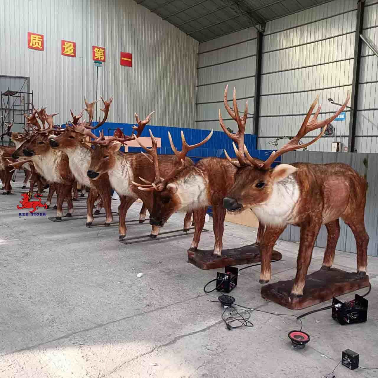Jurassic World Realistic Animatronic Animals Elk Statue Size Customized