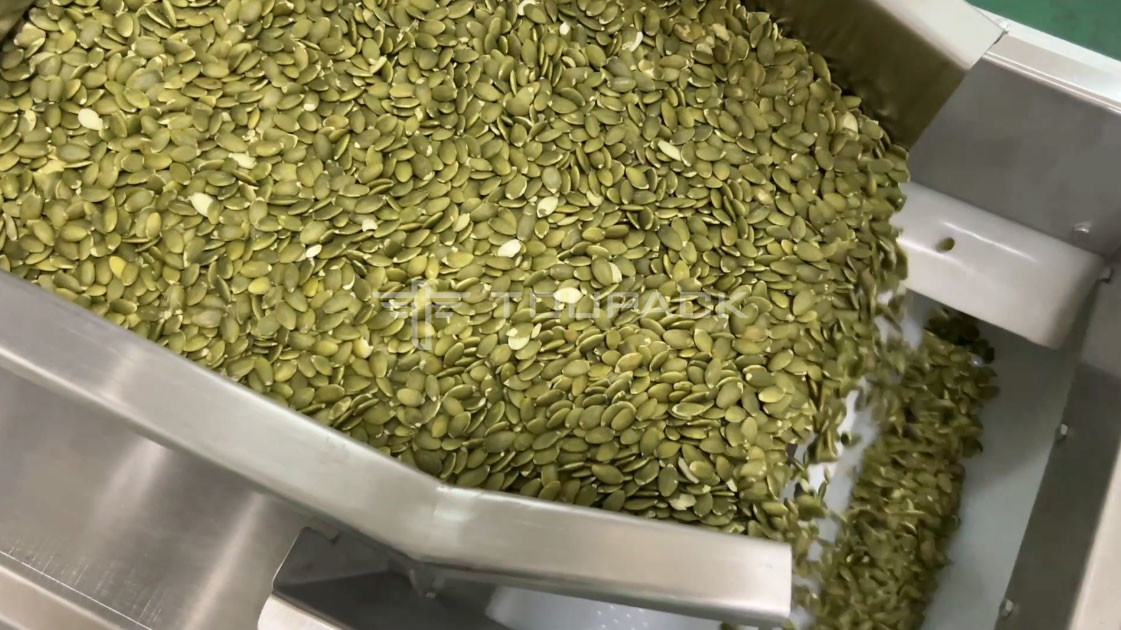 Fully Automatic Shelled Pumpkin Seed Weighing Packing Machine Plastic Bag Machine With 14 Head Weigher