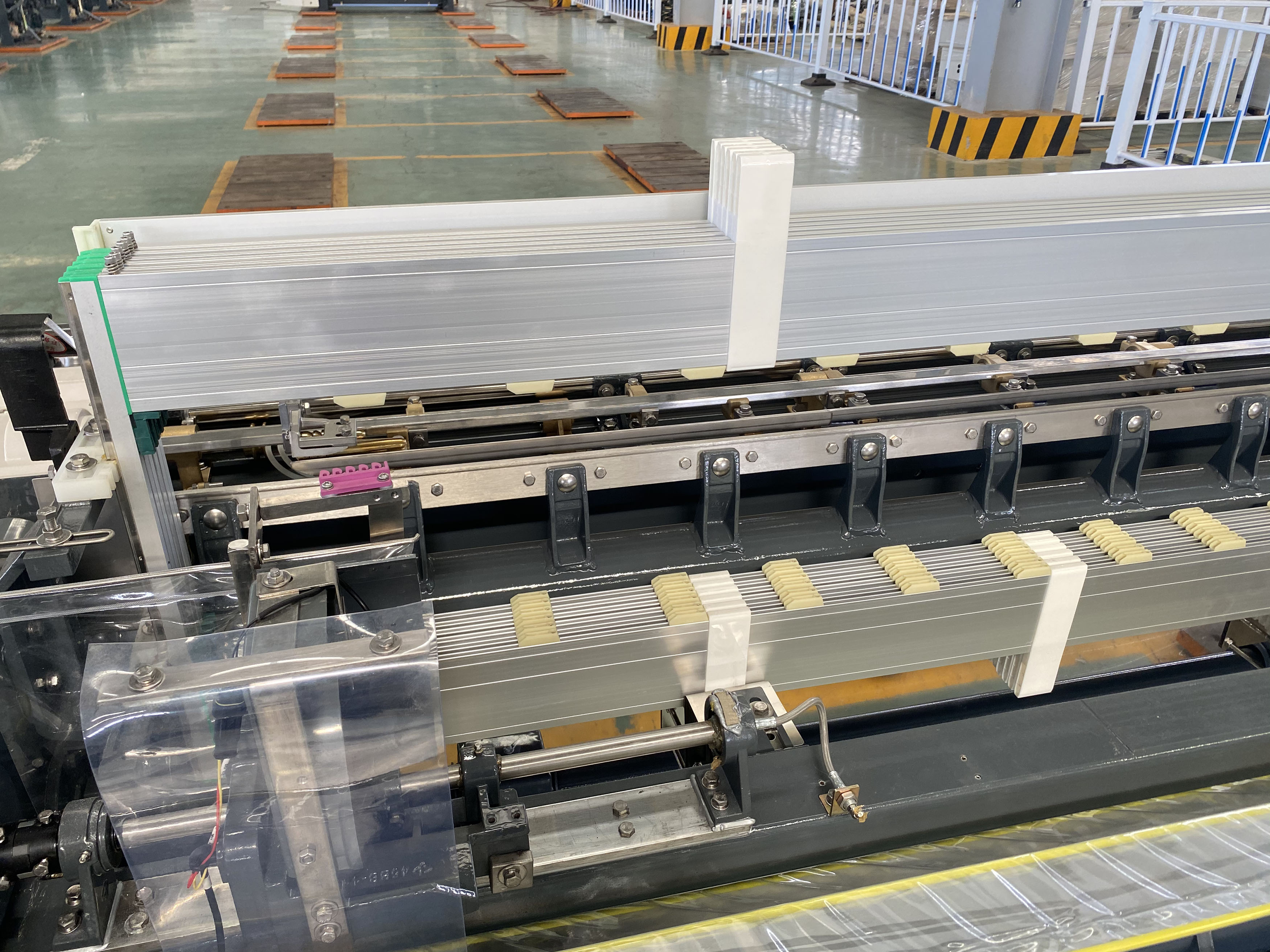 1000 RPM Non Woven Machinery Water Jet Looms 170cm Industrial Weaving Machine