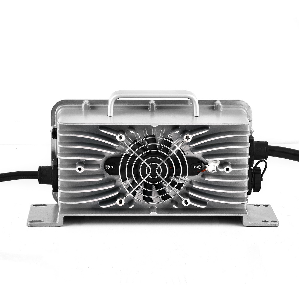 Waterproof 72V Li-Ion Battery Charger For Electric Motor 48V 15Amp 36V 48V 60V Compact