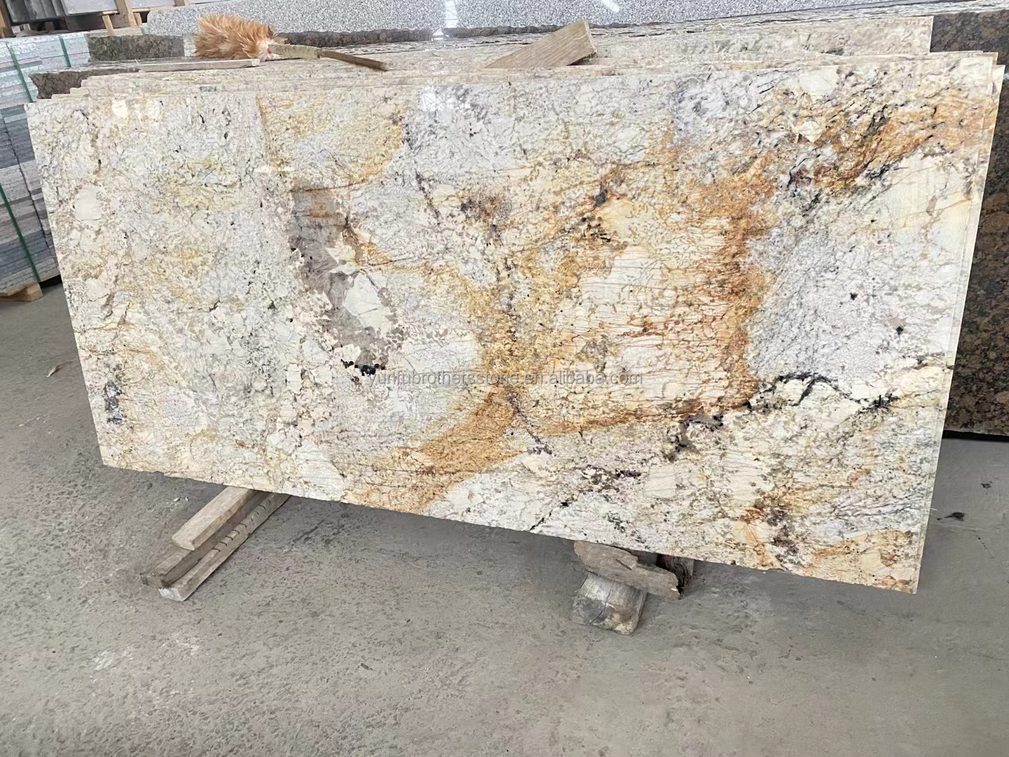 Luxury Gold Granite Stone Big Slabs Honed Polished for Villa Staircase Graphic Design