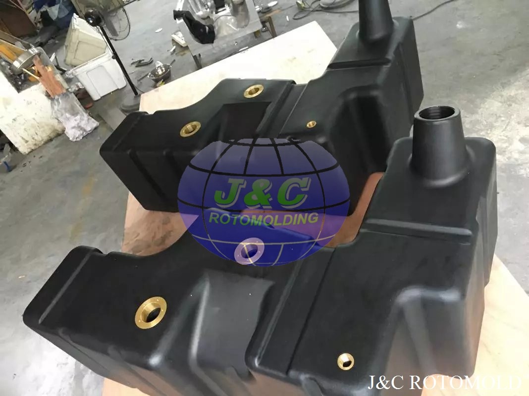 OEM HDPE Plastic Roto Molded Fuel Tanks , Custom Plastic Rotational Moulding