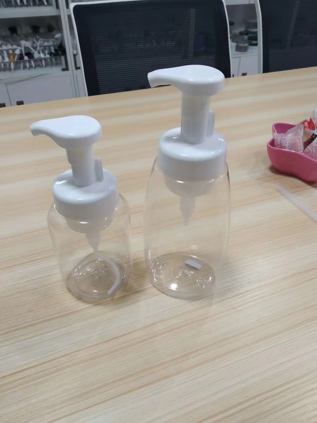 Wholesale Plastic Foam Pump Bottle Liquid Soap Dispenser Bottle 300ML