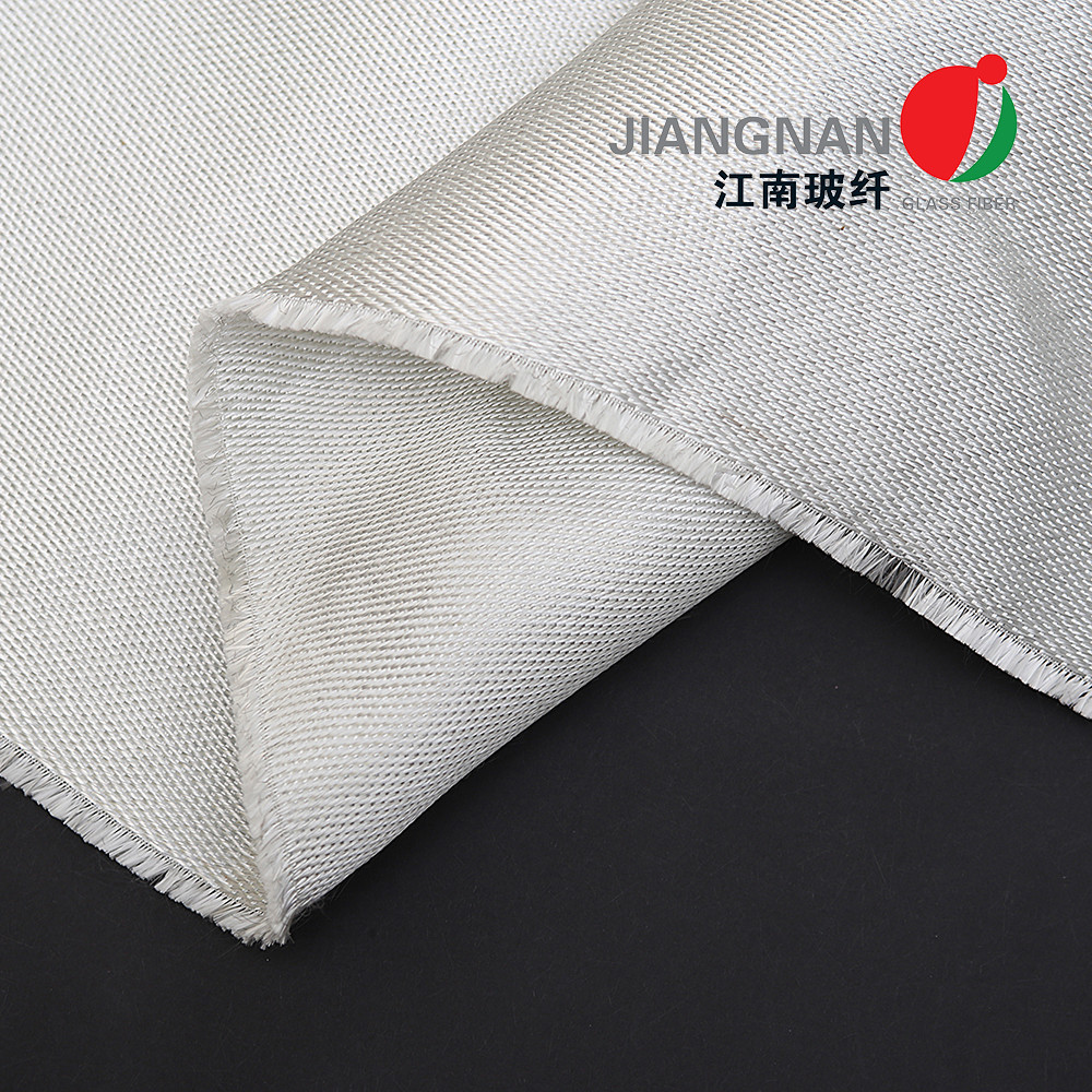 Satinless Wire Reinforced 0.6mm Thickness Glass Cloth On Thermal Insulation Cover