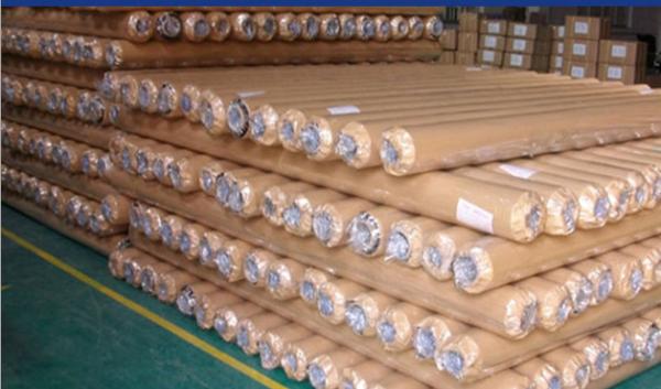 Non Sticky Packaging PVC Film 33kg 100cm Width 2inch Core Stretch Film For