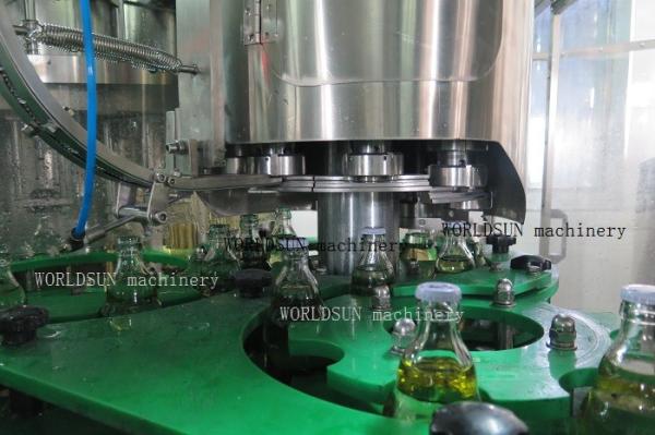 Middle Speed 4.2kw 2500ml aerated Beverage Filling Machine 7000 BPH gas beverage