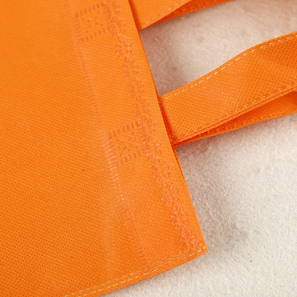 Mini colorful shopping bag, Eco-friendly non-woven value priced carry bag, reusable fold able gift bag