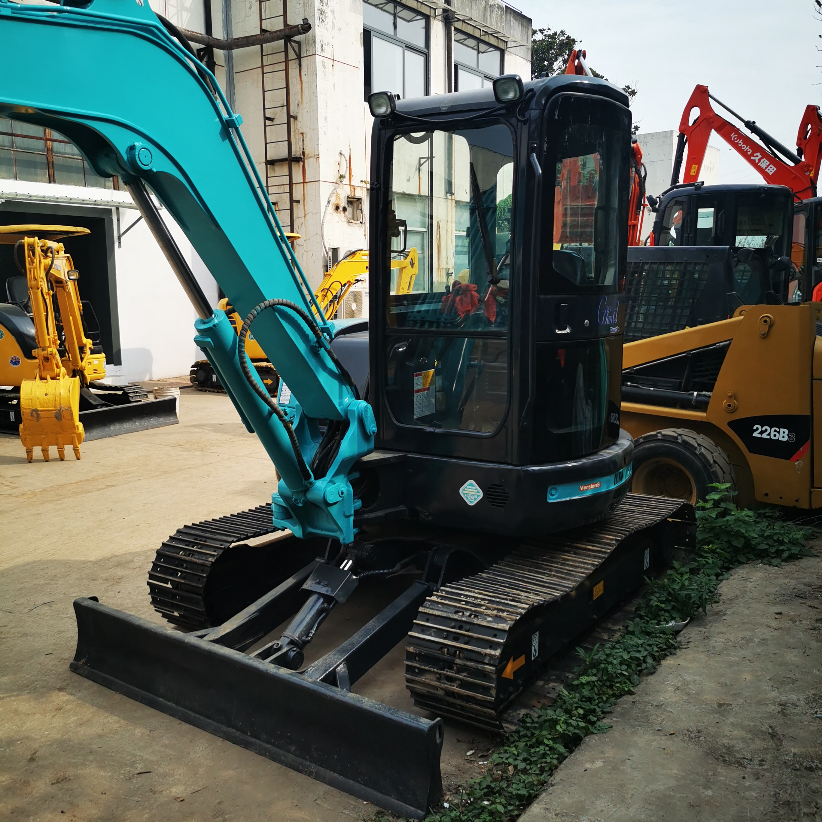 Used Kobelco SK55 Excavator 5 Ton Mini Excavator in Shanghai Operating Weight 5290KG
