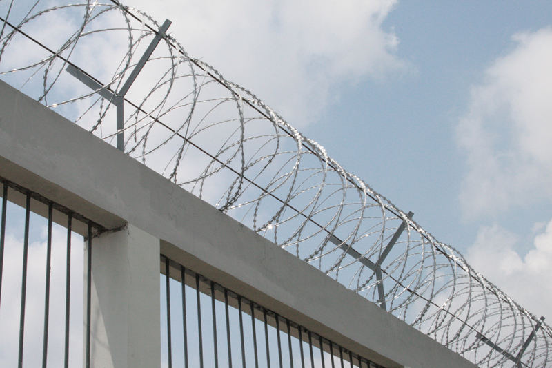 Bto-22 Hot Dipped Galvanized Military Concertina Razor Wire