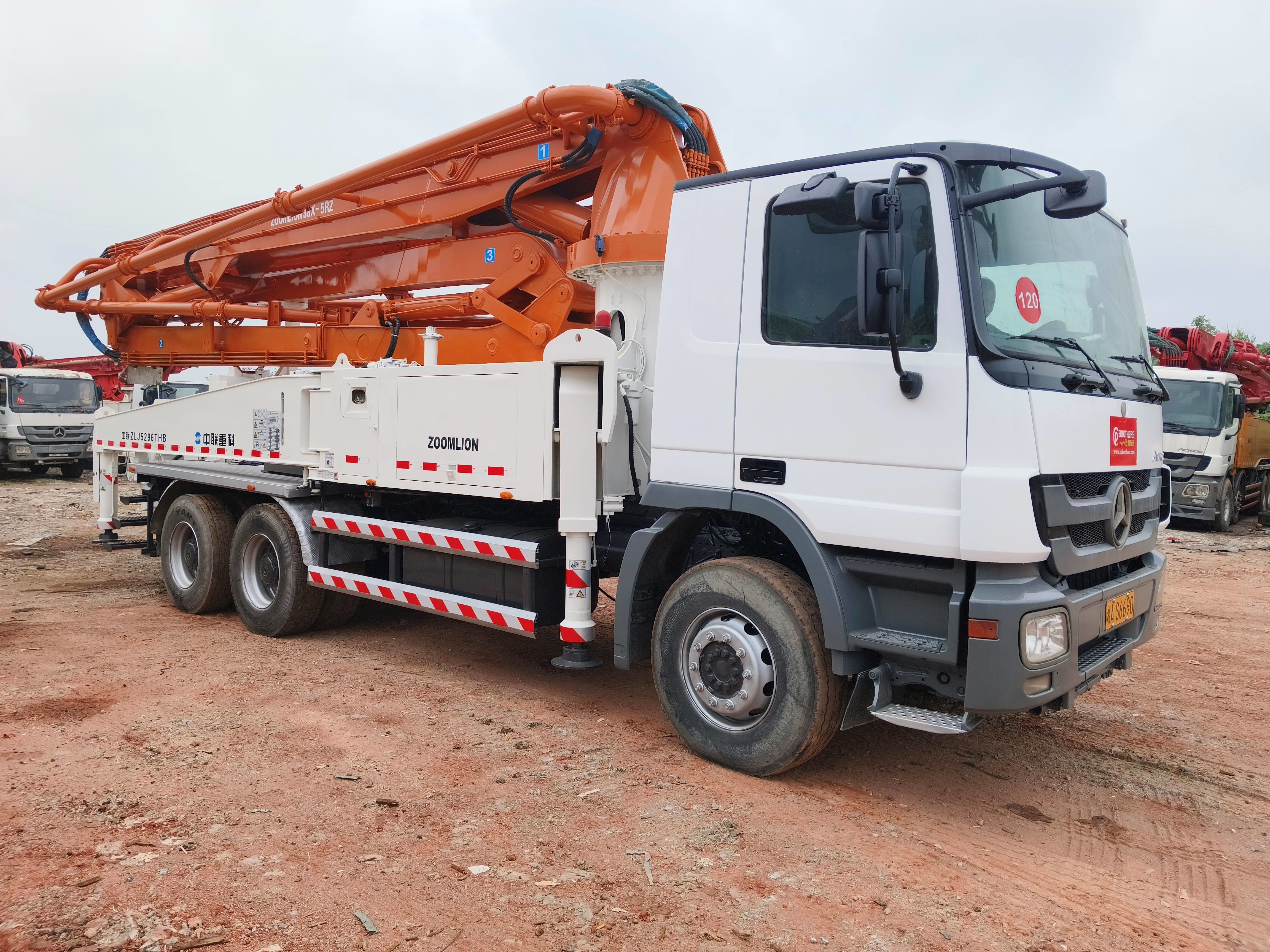 ZOOMLION 2013 Year Concrete Pump Truck 38 M For Sale Used But Stable Condition