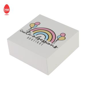China Embossing  White Cardboard Gift Packaging Box With Matte Laminated on sale