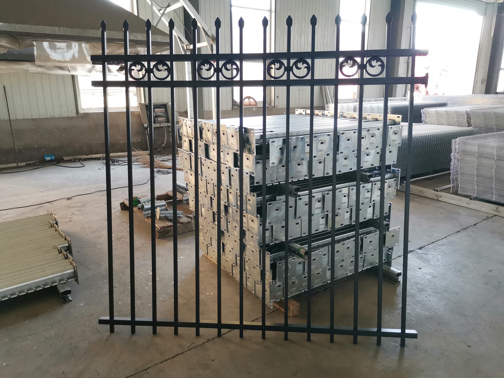 Galvanized Black Steel Temporary Picket Fence Tubular