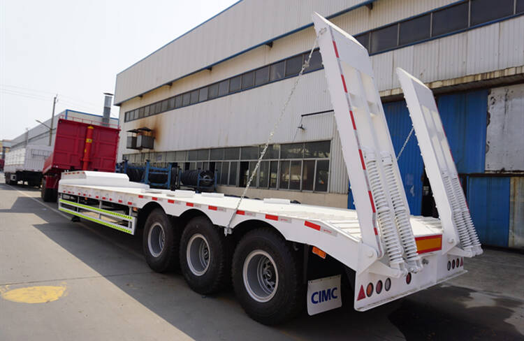CIMC Lowbed Trailer Tri Axle Low Loader Trailer for Sale
