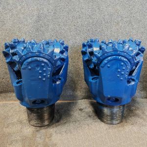 ISO9001 Certified Carbide Mill Tooth Drill Bit with Three-Cone Shape and China Origin