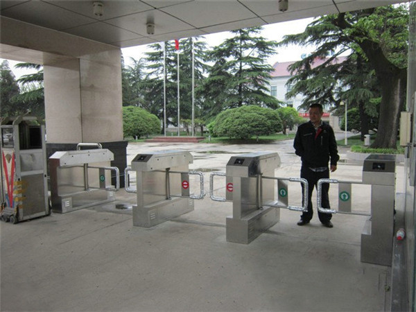 Multi Channel Swing Gate Turnstile , Turnstile Door With Brushless Motor