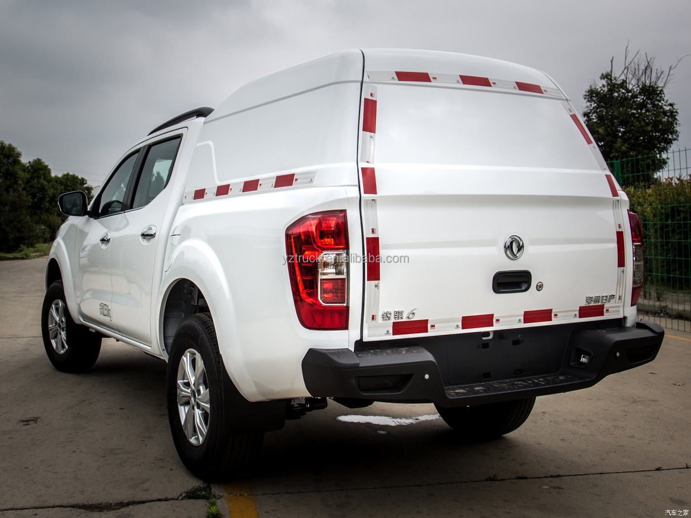 163HP Diesel Fuel Type 4X4 Wheel Drive Pickup for Customer Optional Customization